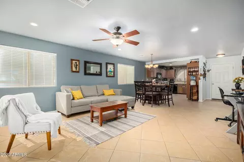 7411 S 37th Dr, Phoenix, AZ 85041 photo 8