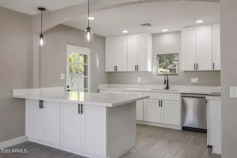 635 E 2nd St, Mesa, AZ 85203