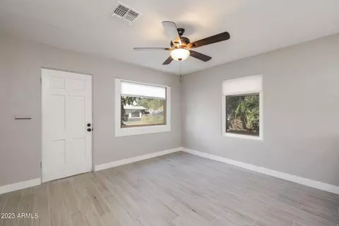 635 E 2nd St, Mesa, AZ 85203 photo 9