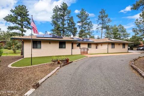 26 Glen Oaks Dr, Prescott, AZ 86305