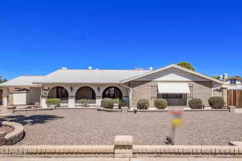 8326 N 57th Dr, Glendale, AZ 85302