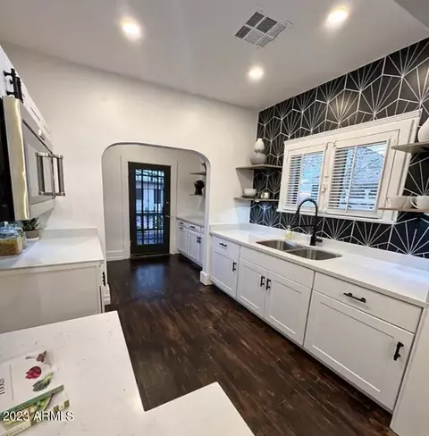 1314 E Brill St, Phoenix, AZ 85006 photo 3
