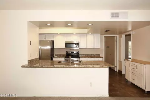 4637 E Walatowa St, Phoenix, AZ 85044 photo 5