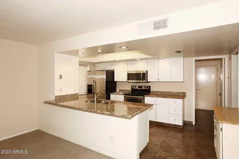 4637 E Walatowa St, Phoenix, AZ 85044 photo 4