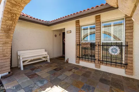 4545 Emerald Cir, Mesa, AZ 85206 photo 3