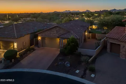 8824 E Ivy Cir, Mesa, AZ 85207 photo 2