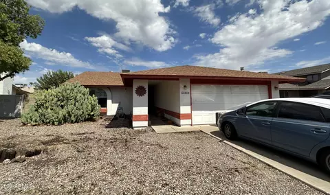 5810 W Angela Dr, Glendale, AZ 85308