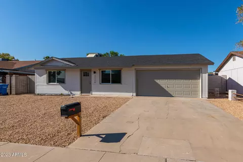 3726 E Janice Way, Phoenix, AZ 85032 photo 2