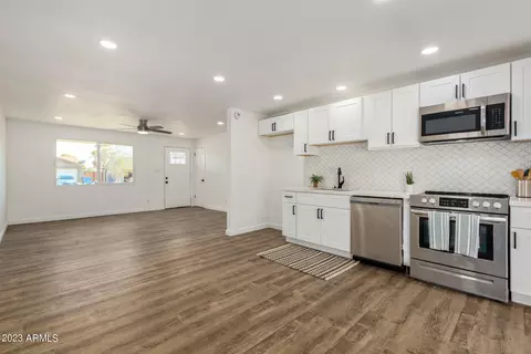 3726 E Janice Way, Phoenix, AZ 85032 photo 8