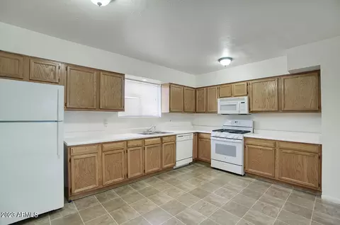 1111 E Turney Ave #2, Phoenix, AZ 85014 photo 6