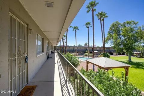 1111 E Turney Ave #2, Phoenix, AZ 85014 photo 2