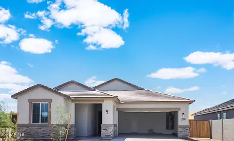 10324 W Parkway Dr, Tolleson, AZ 85353