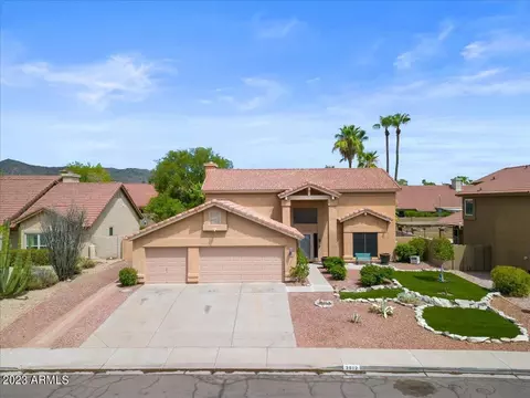 3912 E Desert Flower Ln, Phoenix, AZ 85044
