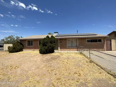 6120 W Pinchot Ave, Phoenix, AZ 85033