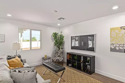4007 S 24th Pl, Phoenix, AZ 85040 photo 11