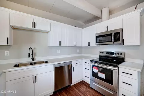 470 S Grand Dr, Apache Junction, AZ 85120 photo 4