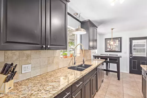 714 E Solana Dr, Tempe, AZ 85281 photo 10