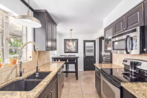 714 E Solana Dr, Tempe, AZ 85281 photo 8