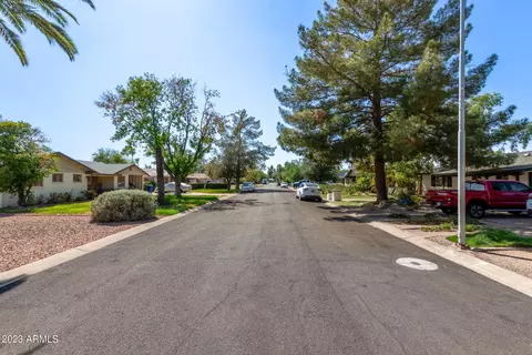 714 E Solana Dr, Tempe, AZ 85281 photo 30