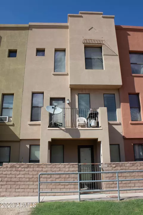 115 W Beth Dr, Phoenix, AZ 85041 photo 3