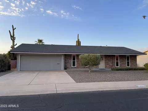10218 W Mission Ln W, Sun City, AZ 85351
