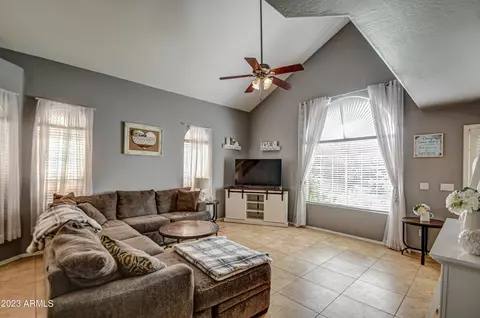1413 W Clear Spring Dr, Gilbert, AZ 85233 photo 5