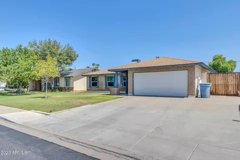 1827 N Cheri Lynn Dr, Chandler, AZ 85225