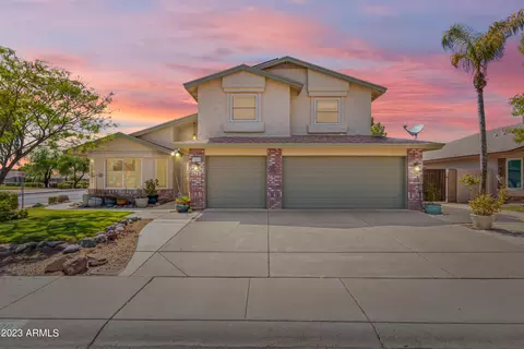 24202 N 40th Ln, Glendale, AZ 85310