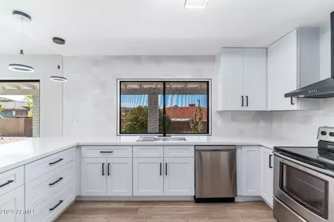 1137 E Hearn Rd, Phoenix, AZ 85022 photo 8