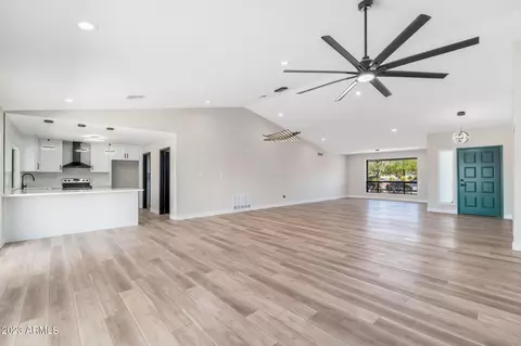 1137 E Hearn Rd, Phoenix, AZ 85022 photo 7