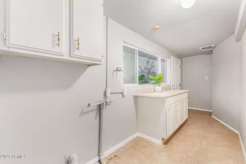 1229 E Mission Ln, Phoenix, AZ 85020 photo 15