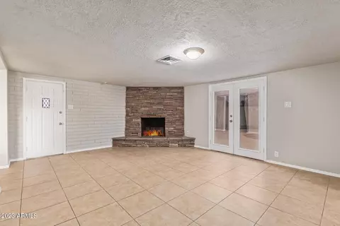 1229 E Mission Ln, Phoenix, AZ 85020 photo 5