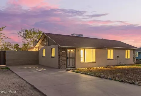 1229 E Mission Ln, Phoenix, AZ 85020