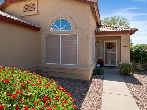 6713 E Manning St, Mesa, AZ 85215 photo 2