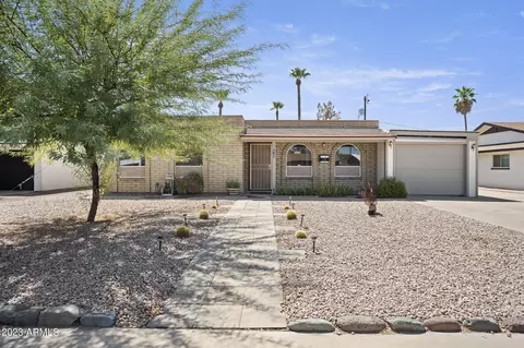 813 W Romo Jones St, Tempe, AZ 85281