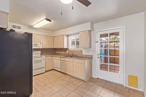 4505 N 26th Dr, Phoenix, AZ 85017 photo 6