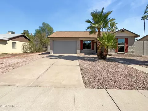 1956 W Angela Dr, Phoenix, AZ 85023