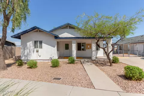1302 E Apollo Rd, Phoenix, AZ 85042