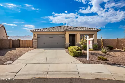 8498 N 174th Ln, Waddell, AZ 85355