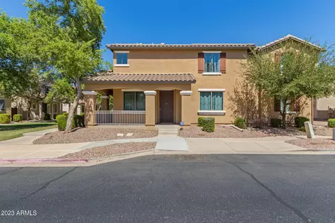 3814 E Trigger Way, Gilbert, AZ 85297 photo 2