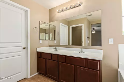 3814 E Trigger Way, Gilbert, AZ 85297 photo 27
