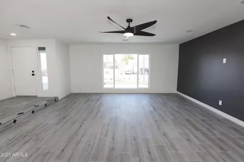 2625 E Becker Ln, Phoenix, AZ 85028 photo 10