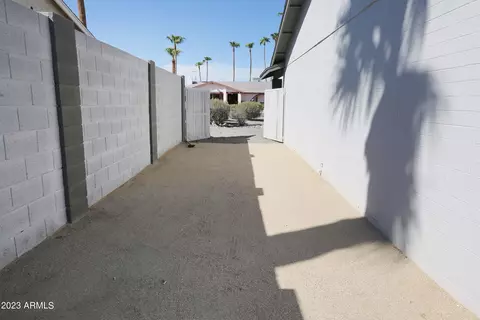 2625 E Becker Ln, Phoenix, AZ 85028 photo 26