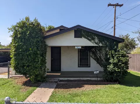 1015 E Meadowbrook Ave, Phoenix, AZ 85014