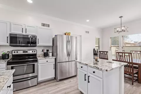 9427 W Mariposa Dr, Phoenix, AZ 85037