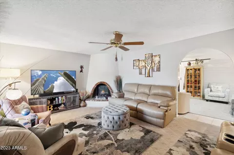 1006 S Roanoke --, Mesa, AZ 85206
