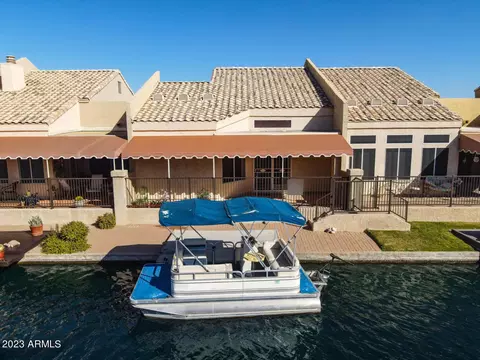 9021 W Port Royale Ln, Peoria, AZ 85381