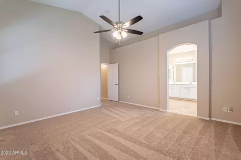 6423 S 37th Ln, Phoenix, AZ 85041 photo 9