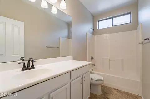 6423 S 37th Ln, Phoenix, AZ 85041 photo 17