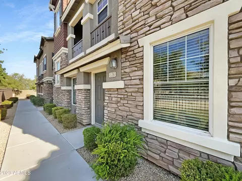 136 W Campbell Ct, Gilbert, AZ 85233